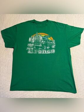 Men’s Ford Bronco Retro Graphic TShirt Size XL